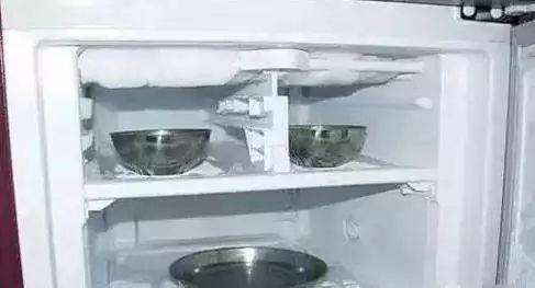 冰箱上层结冰怎么回事