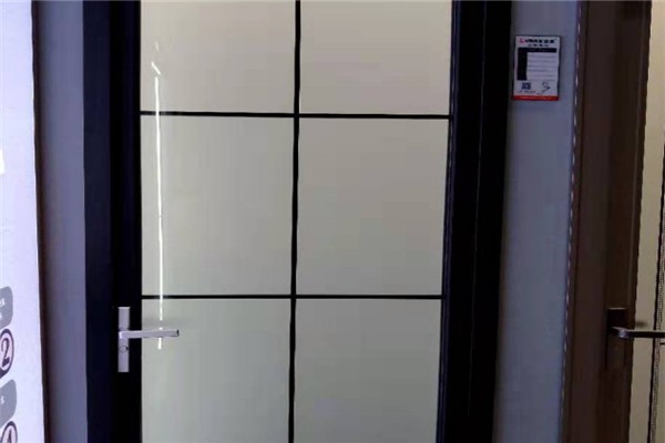 海尔冰箱显示e1故障排除步骤（冰箱出现e1代码维修办法）